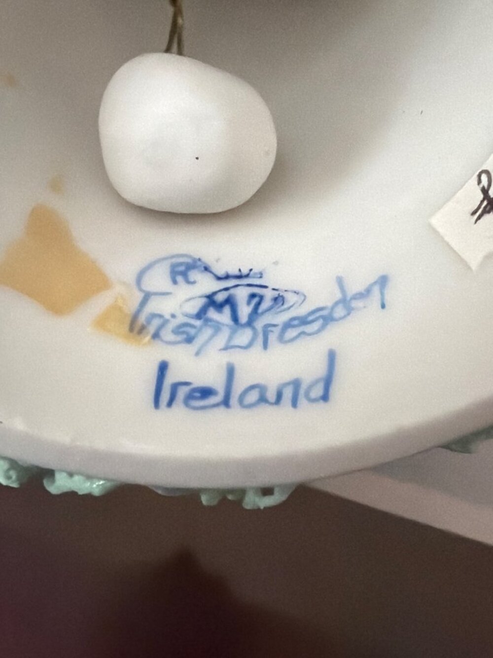 Vintage Irish Dresden Green Porcelain Lace Christmas Tree Bell MV Ireland 4.5"H - Picture 3 of 10